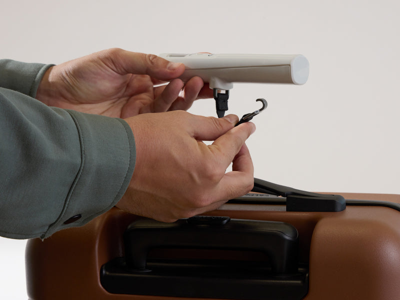 CALPAK Battery-Free Luggage Scale hook used for weighing luggage