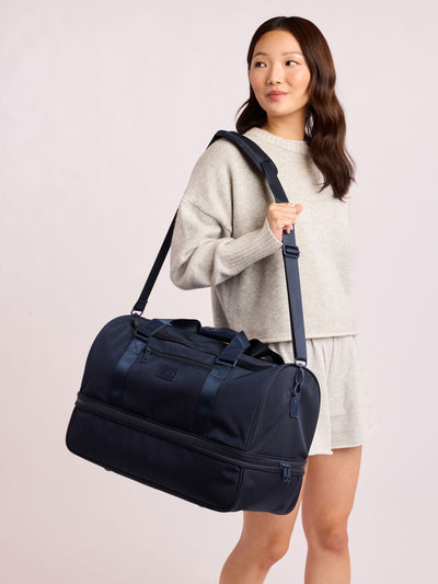 CALPAK Stevyn Duffel with Shoe Compartment in dark blue Navy; DST7019-NAVY view 2